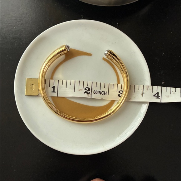 Sculpted Spade Cuff - Picture 4 of 5